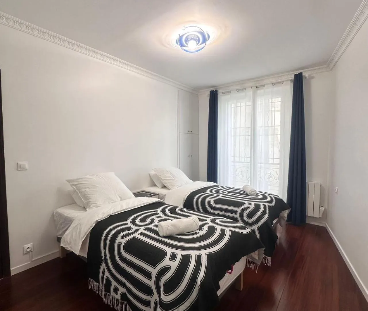 Apartment Superbe Renove Au Coeur De La Capitale Paris